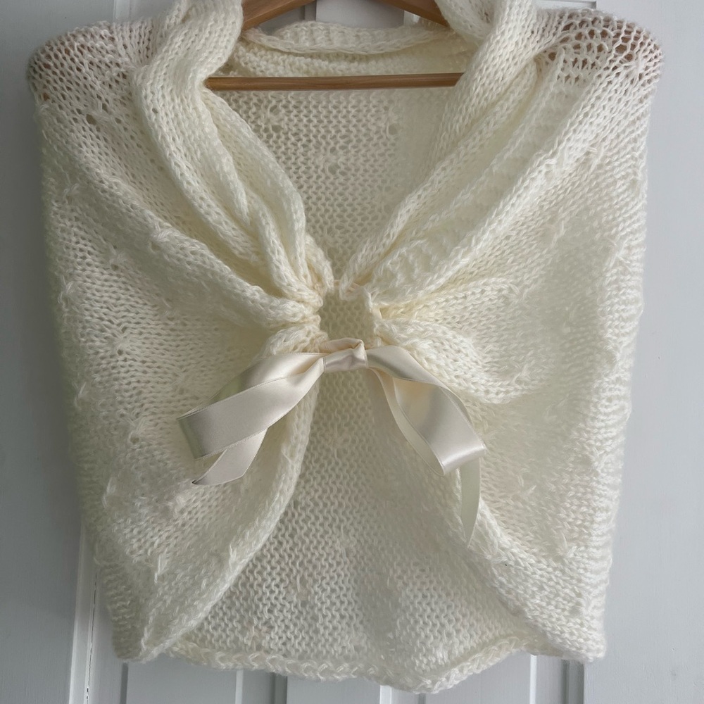 Bridal Shawl. Shrug. Wedding wrap. Ivory. Handmade and purchased from Etsy.